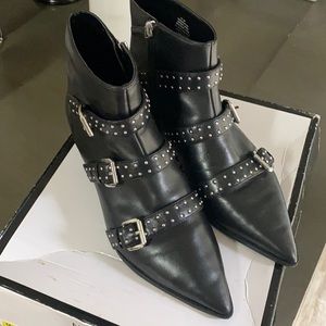 Nine West booties western look 10.5 fits like a 10
